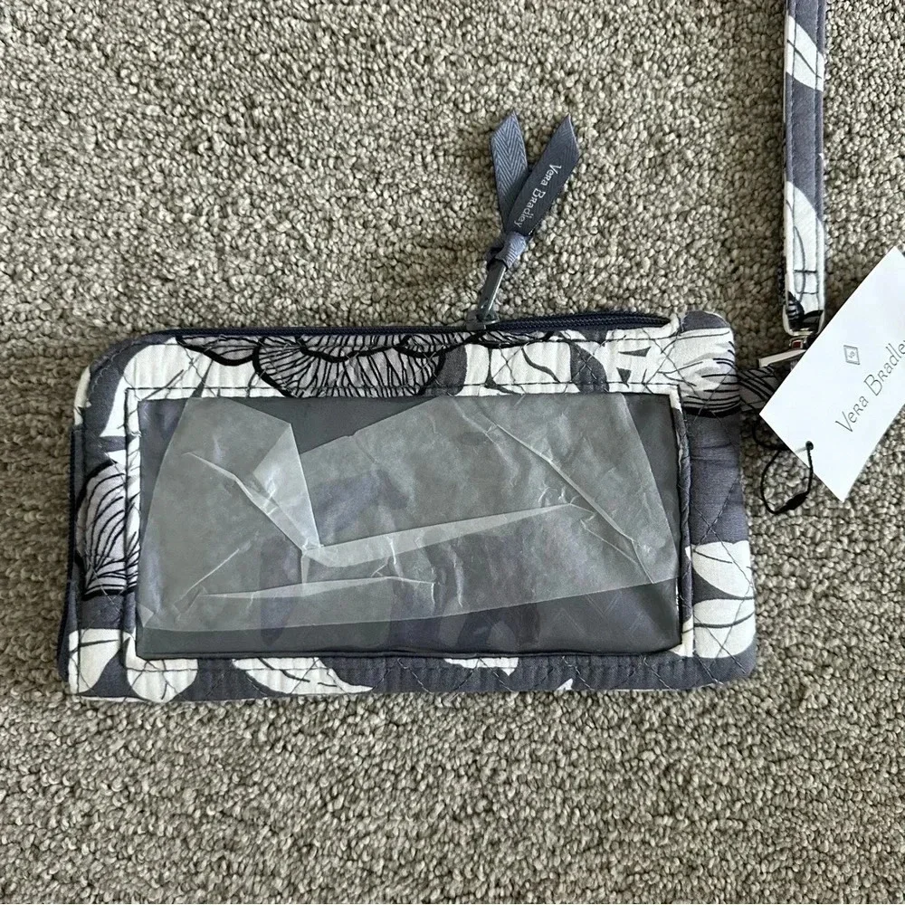 Vera Bradley RFID Blocking Tech‎ Wristlet Moon Shadow Meadow